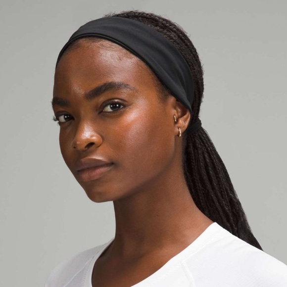 Lululemon Womens Luxtreme Training Headband Thin Black Grippy Athletic Sporty - Picture 3 of 10